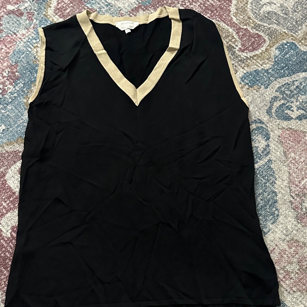 MaxMara Black and Tan V-Neck Tank Top